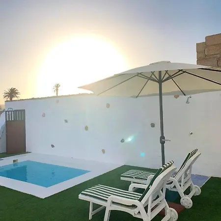 Charming In With Private Pool Villa